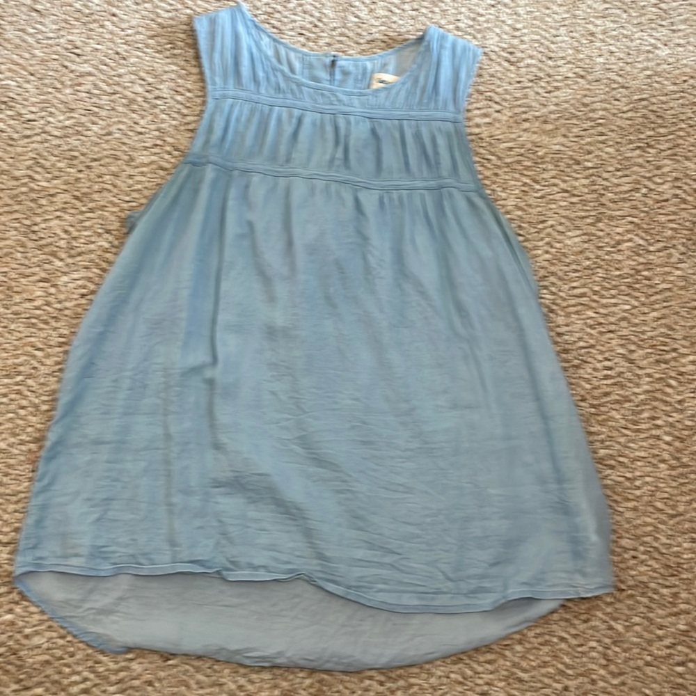 Gap light blue button back tank - small